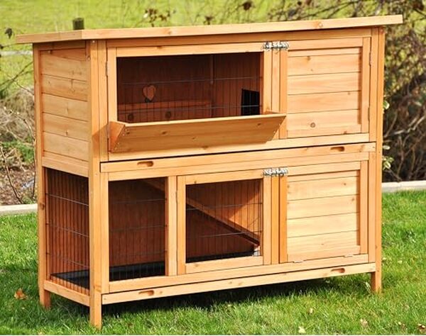 Découvrez notre analyse détaillée du clapier Nanook Bommel : 2 niveaux en bois naturel pour un confort optimal de vos lapins